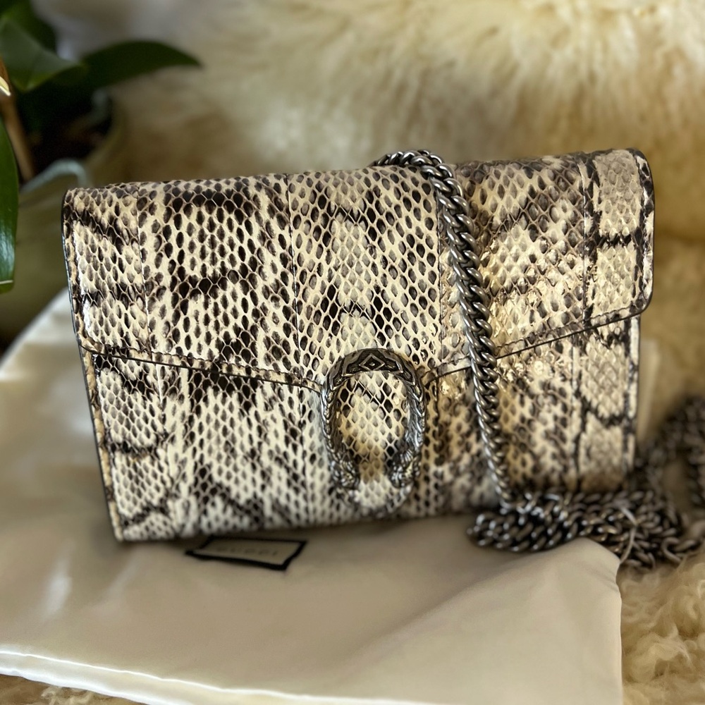 Gucci Mystic White Elaphe Dionysus Wallet On Chain  *Rare Edition